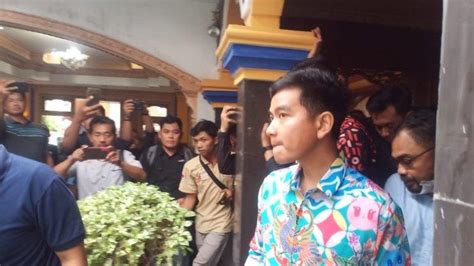 Gibran Rakabuming Berkunjung Ke Purworejo Ingatkan Relawan Jangan