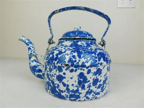 Antique Blue White Swirl Graniteware Enamel Coffee Cook Pot Spout W Lid