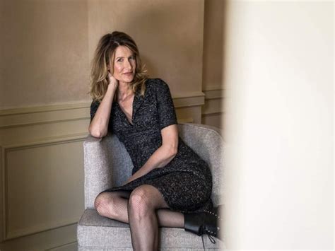 Hot And Sexy Photos Of Laura Dern 12thBLOG