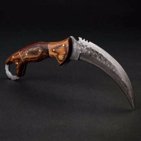 9 5 Damascus Steel 100 Hand Forged Hand Made Karambit Etsy