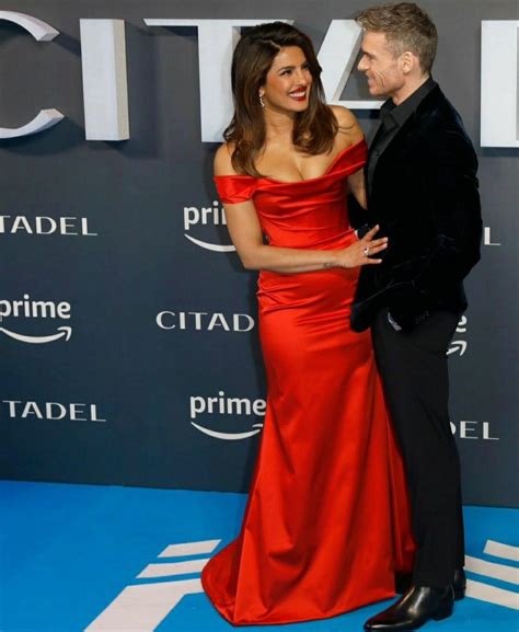 Priyanka Chopra Jona And Richard Madden Arrive At The Global Premiere