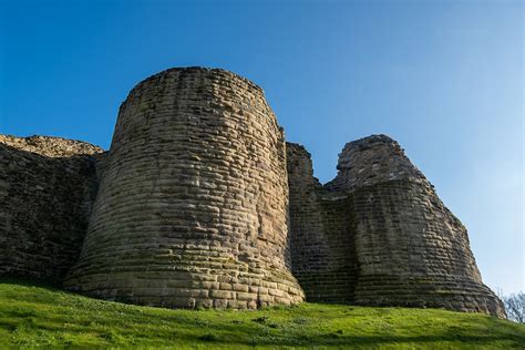 Pontefract Castle: History and Photos