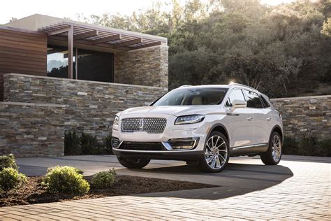 2019 Lincoln Nautilus Review Ratings Specs Prices And Photos The