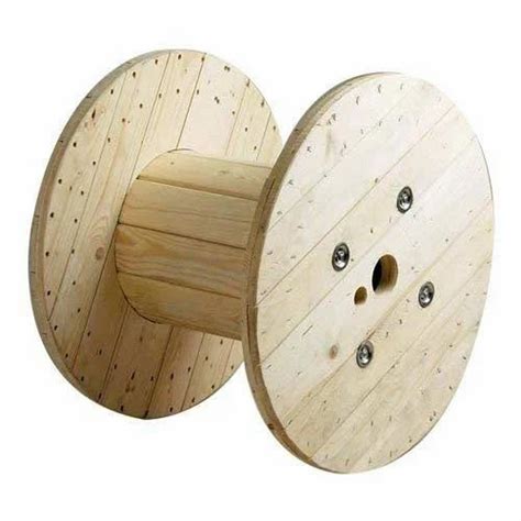 Wooden Cable Reel at best price in Vadodara by Umiya Industries | ID ...