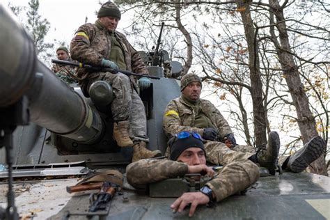 Video Tropas Rusas Completan Retirada Del Norte De Kherson Y La