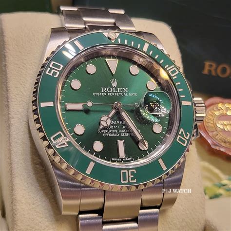 Rolex Submariner Date 40mm Green Dial Men S Watch Ref 116610LV