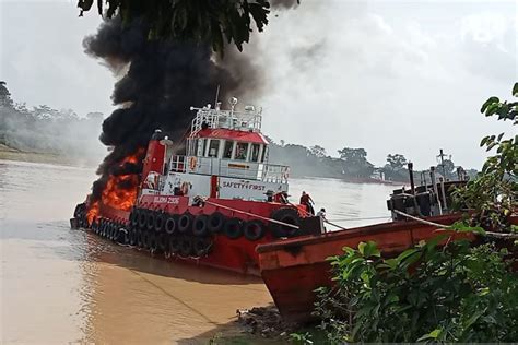 Kapal Tugboat Terbakar 1 ABK Tewas Polda Jambi Langsung Bergerak