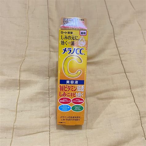 Japan Rohto Melano CC 20ml Vitamin C Brightening Essence Beauty