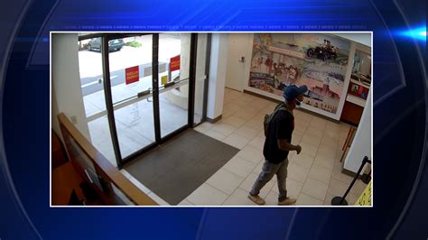 Fbi Releases Photos Of Hallandale Beach Bank Robbery Wsvn 7news