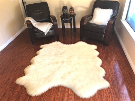 LAMBZY Genuine Sheepskin 3 6 X5 6 Contemporary Novelty Rugs By