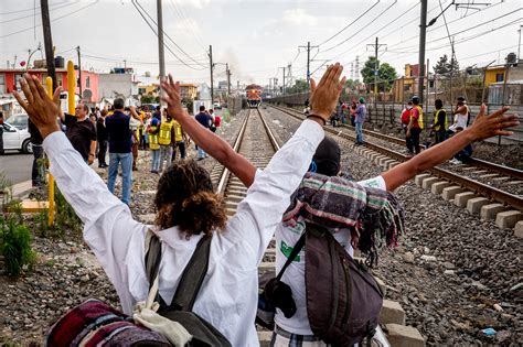 This Is What It Was Really Like To Be Part Of The Migrant Caravan In Mexico