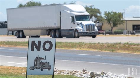 Weve Got A Big Rig Parking Crisis Who Should Solve It Freight News