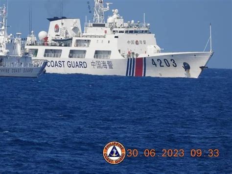 Philippine Coast Guard Accuses Chinese Boats Of Dangerous Manoeuvres