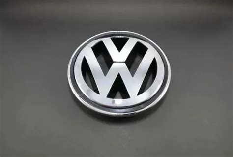 Emblema Parrilla Clásico Passat Cc Bora Cromo Tiguan MercadoLibre