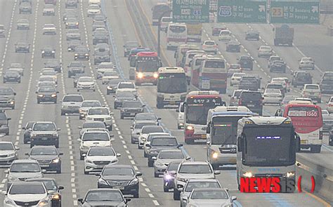 설날 귀경길 정체 극심서울~부산 6시간30분 헤드라인제주