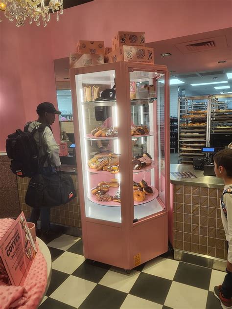 Den Voodoo Doughnut Concourse B Denver Colorado Bakery Happycow