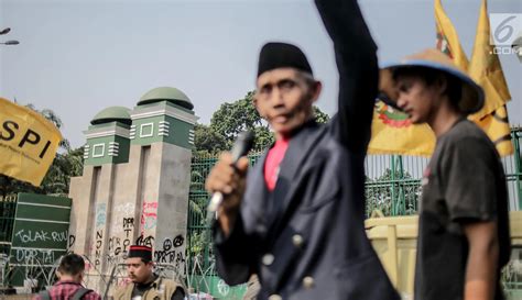 FOTO Kawasan Sekitar Gedung DPR Jadi Sasaran Coret Coretan Foto