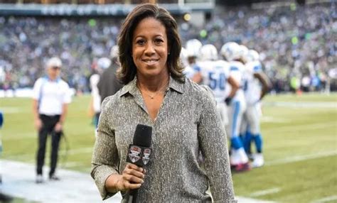 Know About Lisa Salters; Husband, Instagram, Age, ESPN, Height, Son