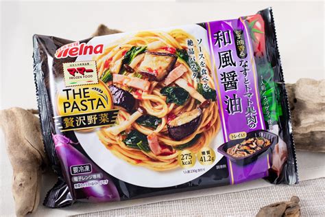 日清製粉ウェルナ『マ･マー The Pasta 贅沢野菜 なすとトマト果肉の和風醤油』はガツンとしたニンニクの風味にごま油と醤油香る、大ぶり