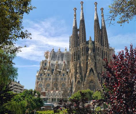 Top Attractions And Things To Do In Barcelona Spain Widest