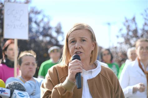 Postanowili Zniszczy Matk W A Obie Ale Trafi A Kosa Na Kamie