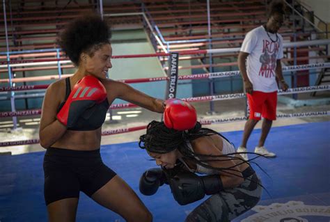 Tras años de prohibición Cuba aprueba el boxeo femenino