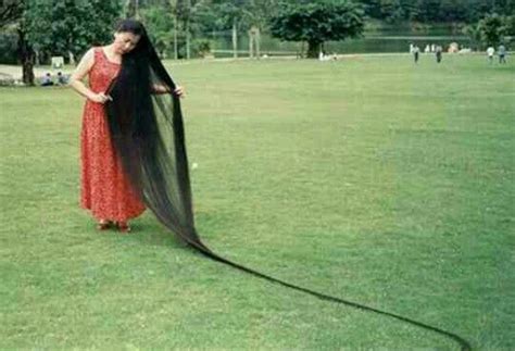 The World S Longest Documented Hair Belongs To Xie Qiuping China At 5