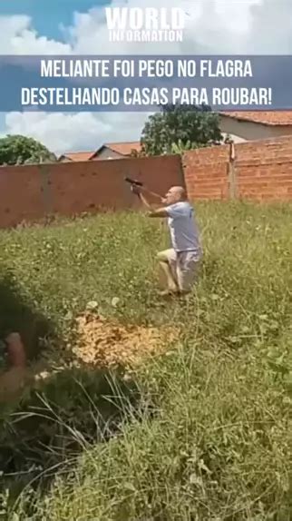 Homem Foi Pego No Flagra Tentando Entrar Em Uma Casa Pelo Telhado Para