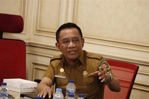 Hari Ini Marasabessy Resmi Pimpin Malteng Siwalima