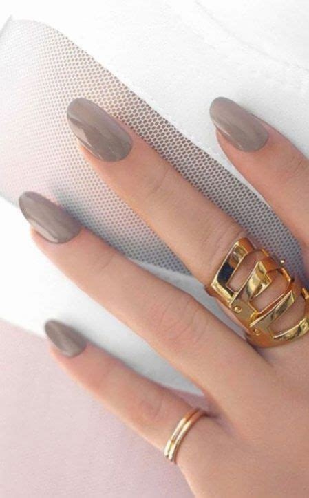 Beaux dessins d ongles à essayer cet hiver Ongles de luxe Vernis à