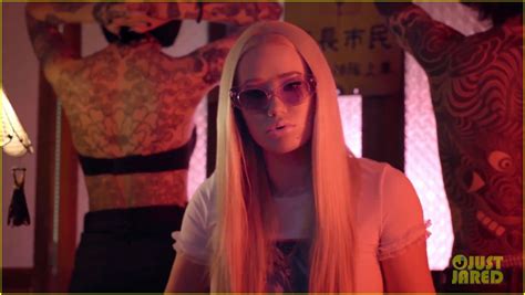 Photo Iggy Azalea Debuts Steamy Mo Bounce Music Video 02 Photo