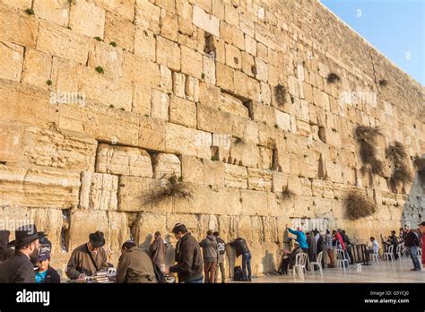 Jerusalem Wailing Wall High Resolution Stock Photography And Images Alamy