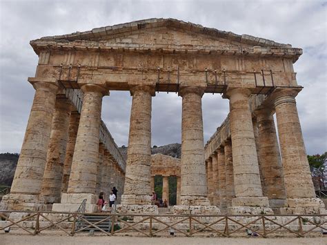 Templo D Rico De Segesta En Sicilia Doric Temple Of Seg Flickr