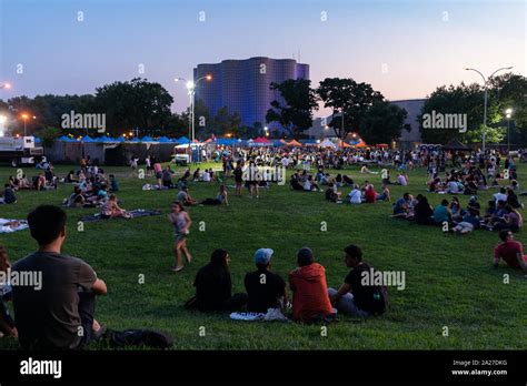 Queens Night Market Flushing Hi Res Stock Photography And Images Alamy