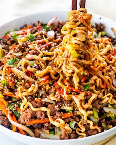 Hoisin Beef Noodles This Recipe Is Made With An Easy Sauce Tender Ramen Noodles Crunchy