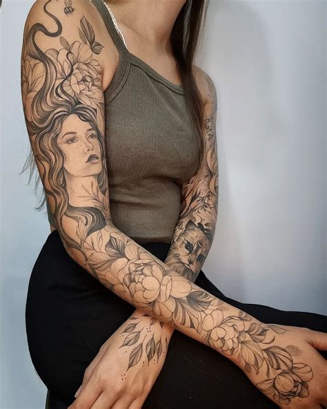 Tattoo artist Karol Dias São Paulo Brazil iNKPPL