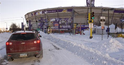 Metrodome Roof Collapse Rekindles Stadium Debate - CBS Minnesota