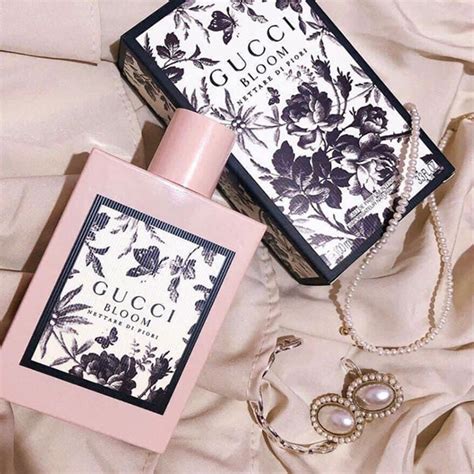 Mua N C Hoa Mini N Gucci Bloom Nettare Di Fiori Edp Intense Ml Gi