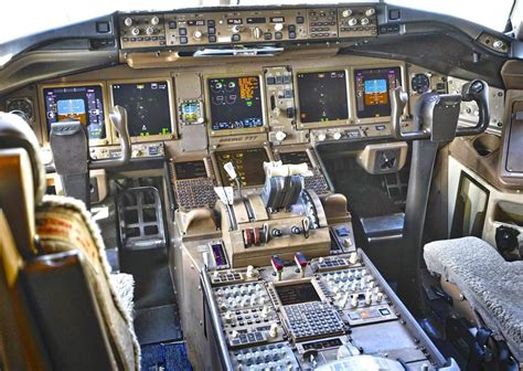 Boeing 777 Cockpit Fire