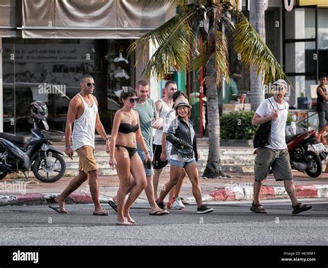 Bikini Clad Woman Hi Res Stock Photography And Images Alamy