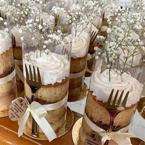 Vivi Aragão on Instagram Achei linda essa ideia de mini naked cake