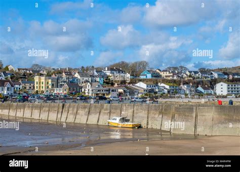 Saundersfoot Wales Harbour Hi Res Stock Photography And Images Alamy