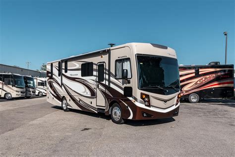 Very Clean 2016 Fleetwood Excursion 33d Camper For Sale