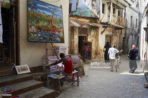 Zanzibar Artist Painter On The Stone Town Street Photo Getty Images