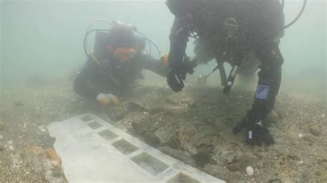 Ecco Laltare Nabateo Rinvenuto Nei Fondali Del Parco Sommerso Di Baia