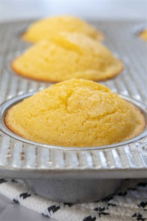 Easy Homemade Corn Muffins - stetted