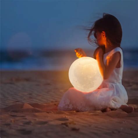 Lampe LED En Forme De Lune