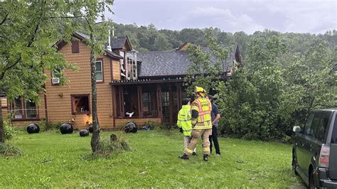 Possible tornado spotted as storms rip through region