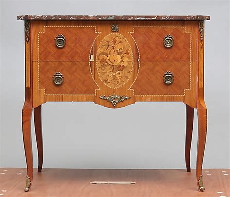 Kommode Louis Xvi Stil Jahrhundert M Bel Kommoden Auctionet