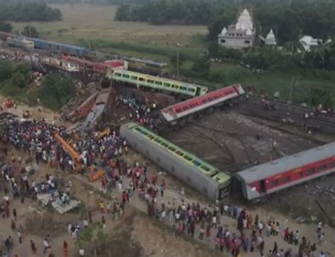 Scontro Tra Treni In India 288 Morti TusciaTimes Eu It